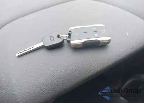 2016 Chevrolet Silverado 1500 1Lt из США, поврежденный, VIN 3GCPCRECXGG313494